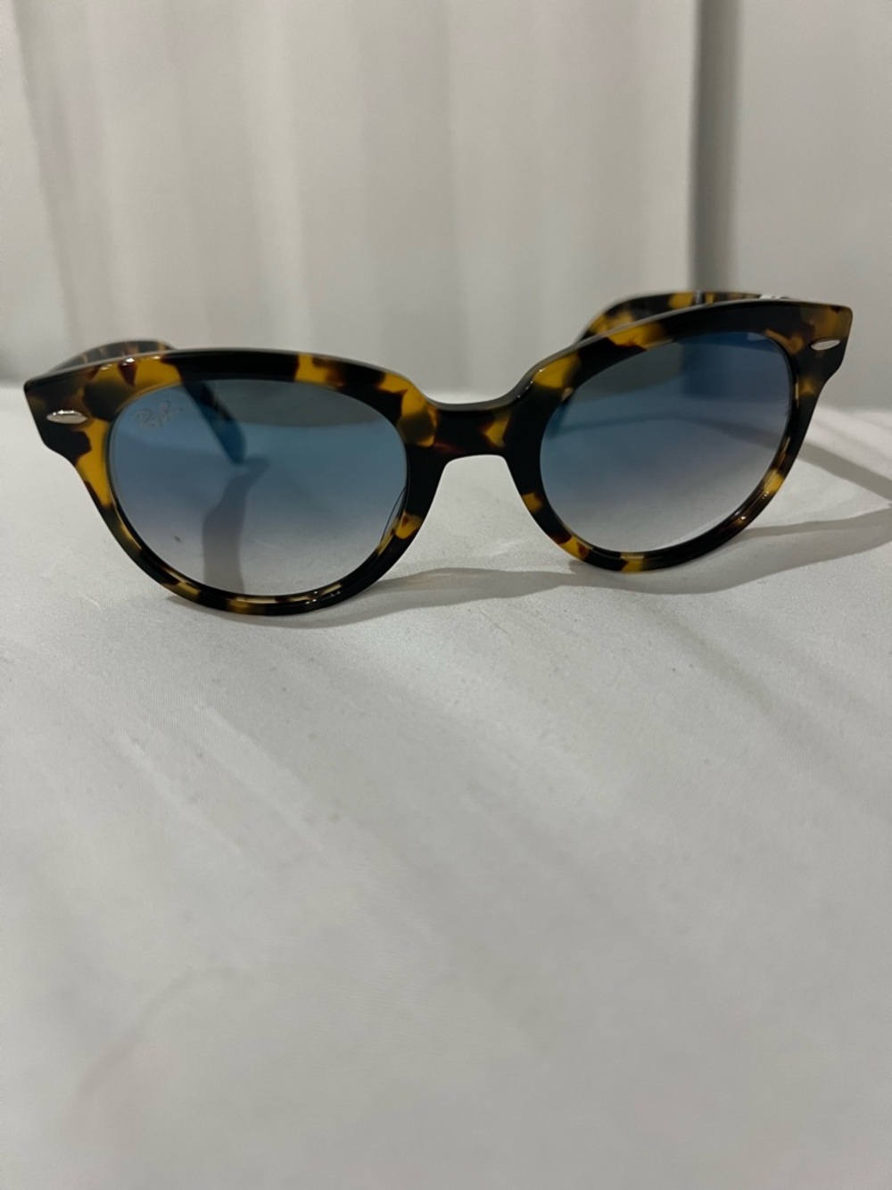Ray-Ban Sunglasses RB2199 ORION 1332/3F Tortoise Round w/ Blue Gradient Lenses